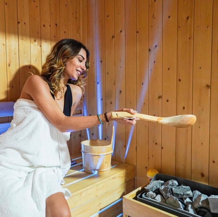 Hotel Angioino & Spa Наполи Екстериор снимка