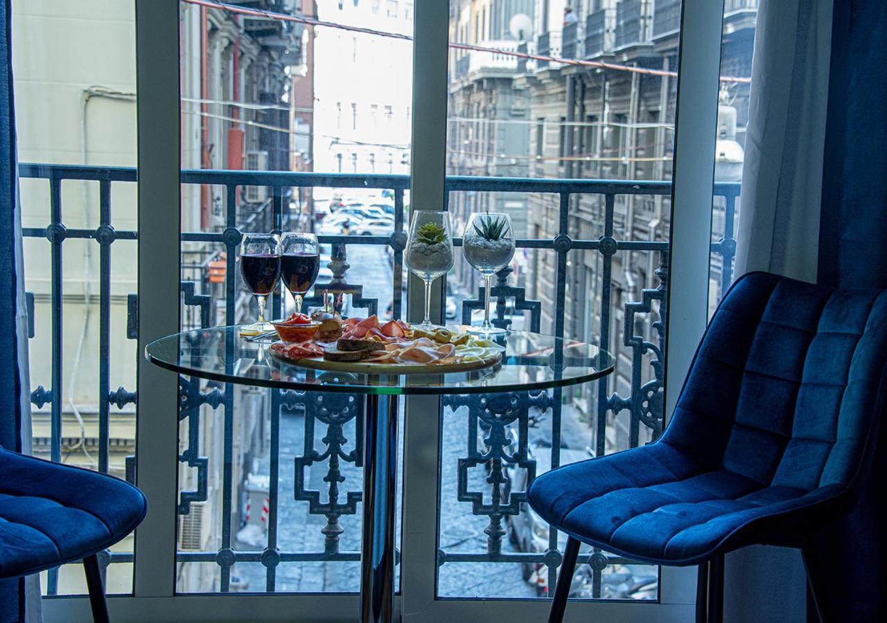Hotel Angioino & Spa Наполи Екстериор снимка