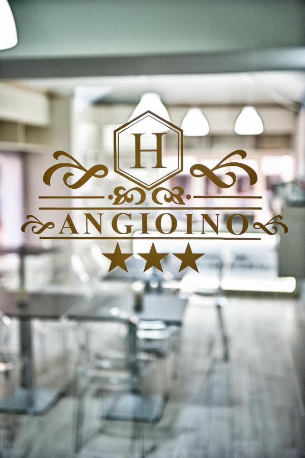 Hotel Angioino & Spa Наполи Екстериор снимка