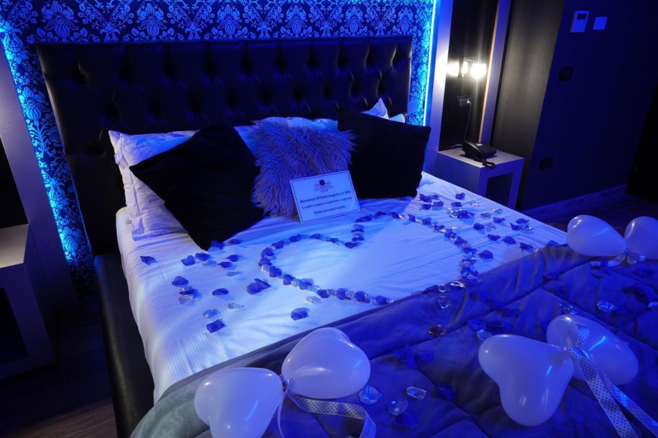 Hotel Angioino & Spa Наполи Екстериор снимка